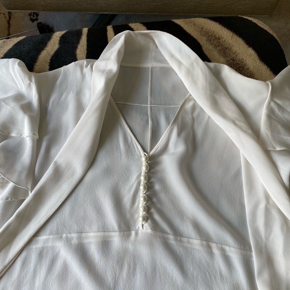 New GIVENCHY
Tie-neck Silk Crepe Blouse White - Picture 12 of 12